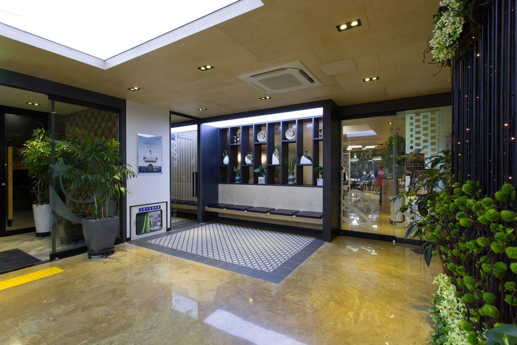 李真酒店 济州市 外观 照片